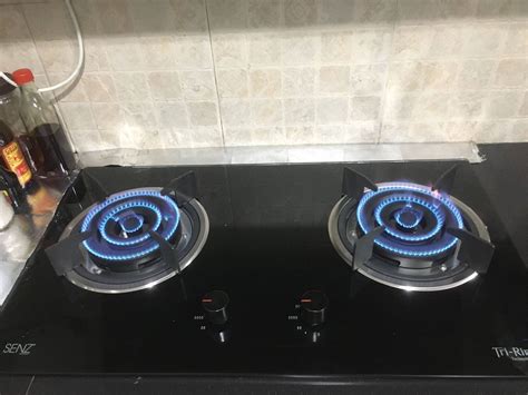 heat oil to 350 on gas stove